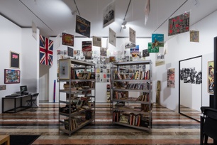 Laureana Toledo en la Rock And Roll Public Library …Pero a veces rima