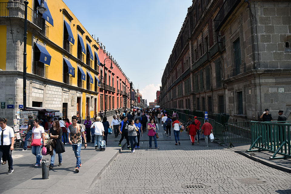 Tour through the streets and the historic center of Mexico